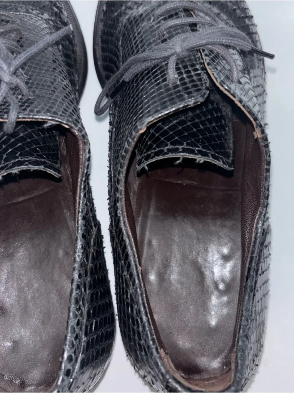 Dolce Gabbana Men's Black snake Textured Leather Lace-Up Dress Shoes